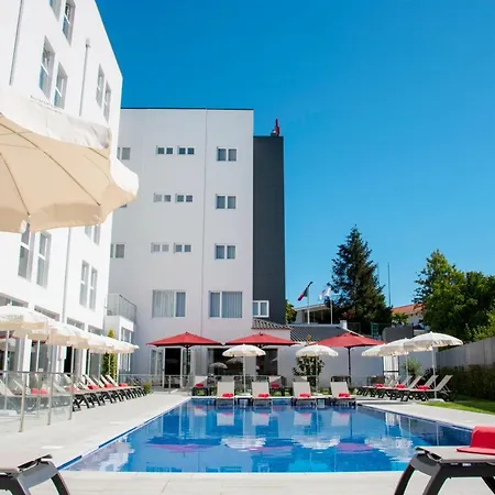 Luna De Hotel 4*