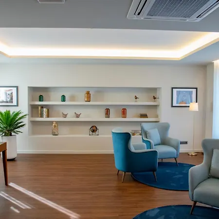 Luna De Hotel