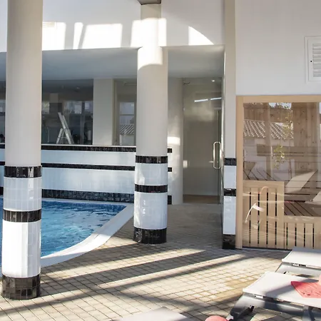 Luna De Hotel 4*