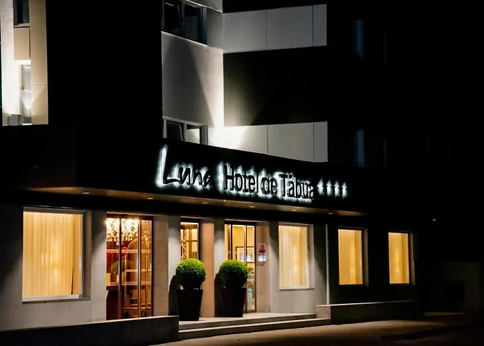 Luna De Hotel Tábua