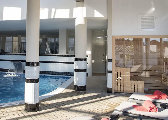 Luna De Hotel 4*